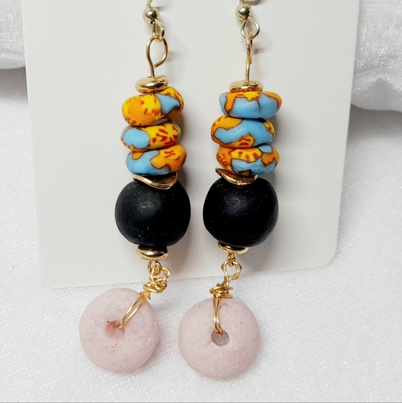 New handmade earrings - Picture 1 of 3